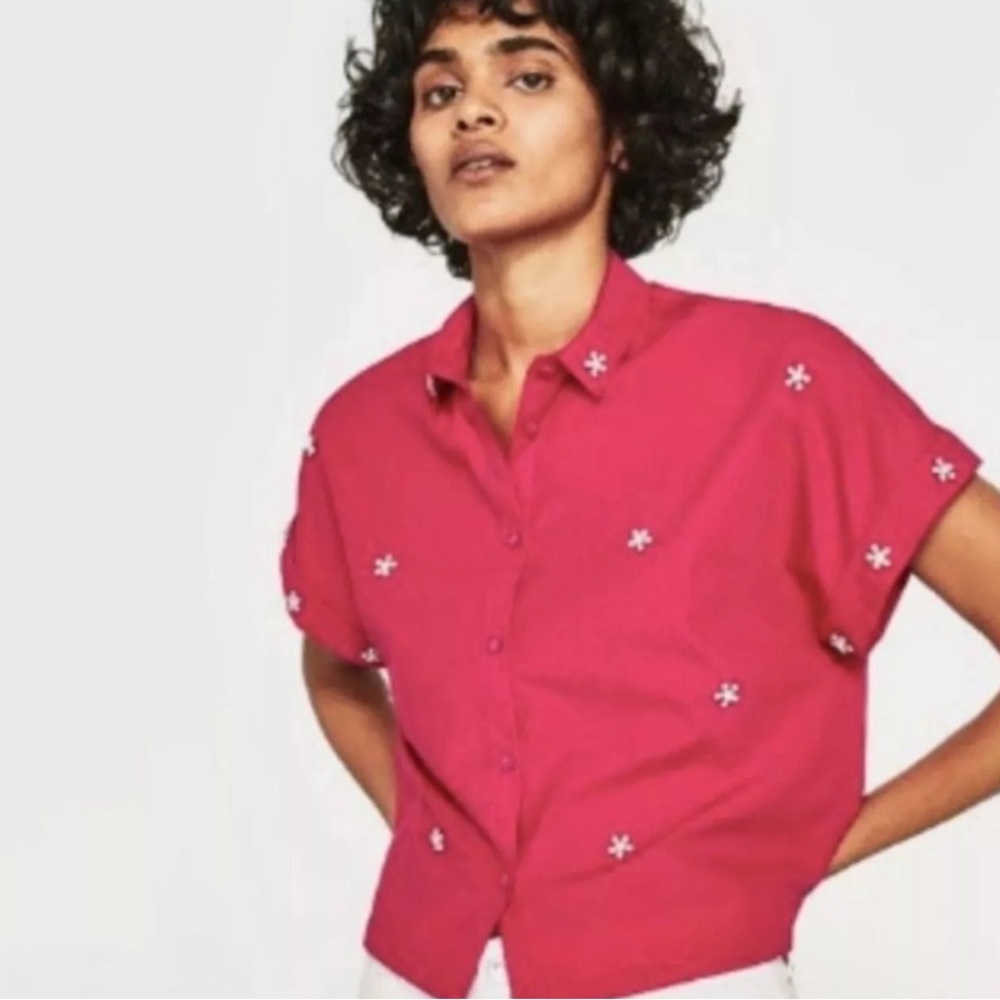 ZARA | NWOT - Cropped Pearl Embellished Button Down - Size M - Bright Pink